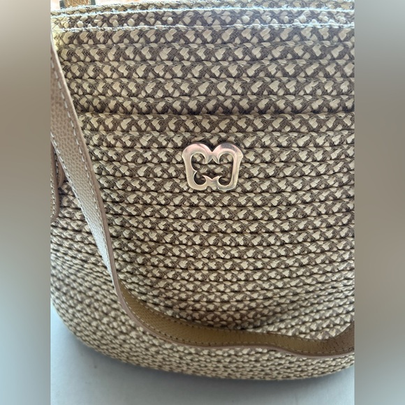 Elegant Tan Woven Tote Bag by Eric Javits New York - Picture 4 of 14